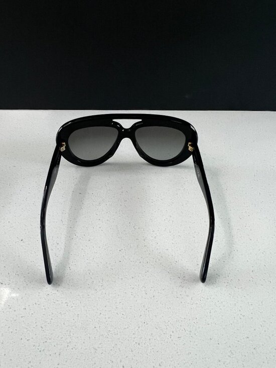 Loewe LW40144U 01B Aviator Frame black Sunglasses main image 10